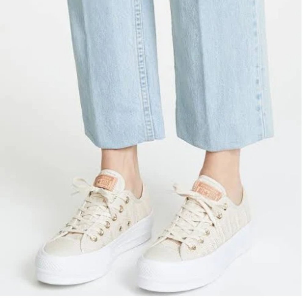 EUC Converse Chuck Taylor AS LIFT Platform Sneaker